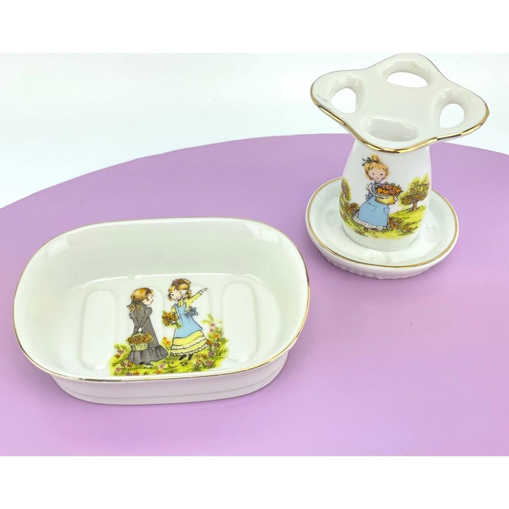 Vintage 80s bathroom 2 pieces set, toothbrush holder, soap holder, porcelain